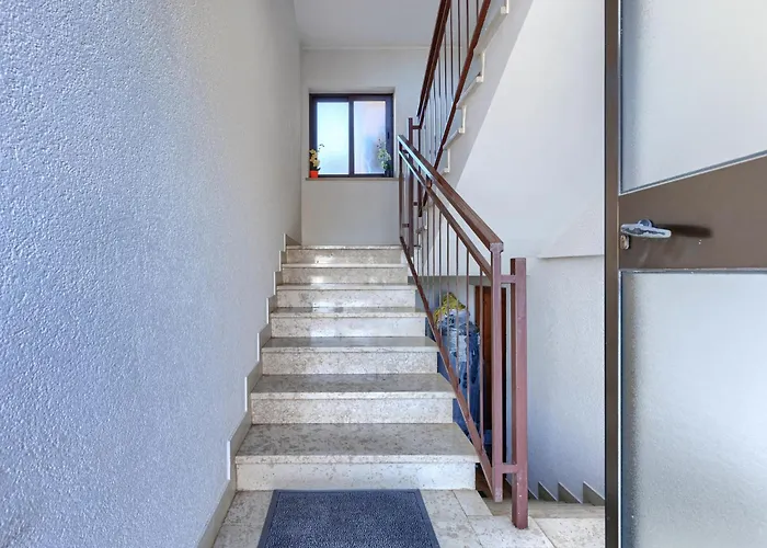 Zoki 1 By Interhome * Ουμάγκ